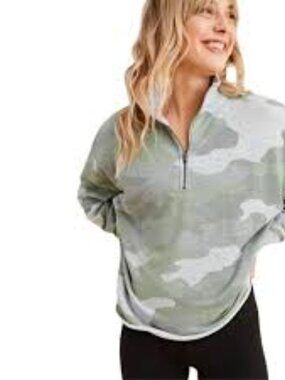 Aerie Sunday Soft Camo Quarter Zip Pullover- Womens Size S Gorpcore, Streetcore